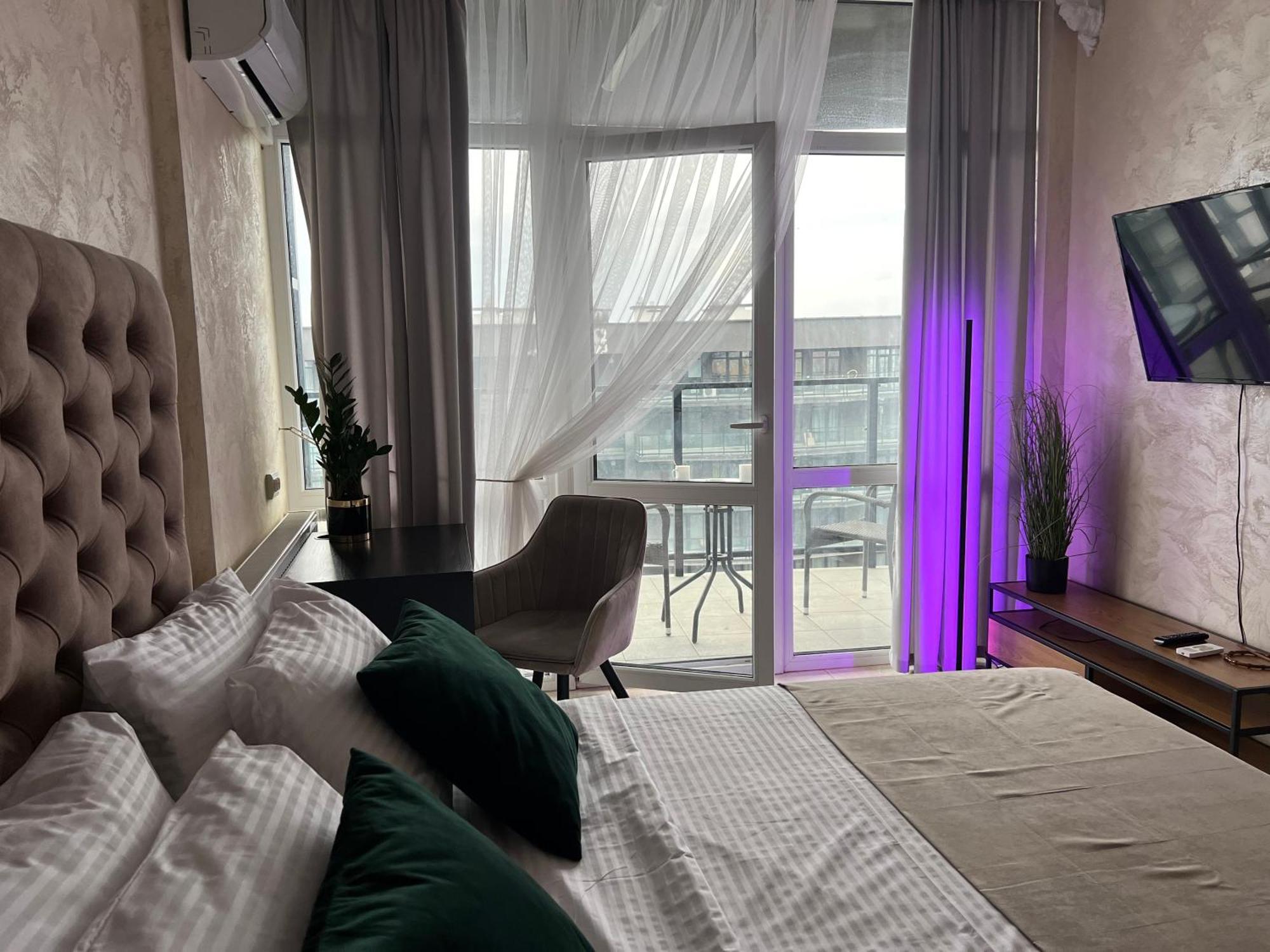 Apartments Vip Avalon Лвив Екстериор снимка