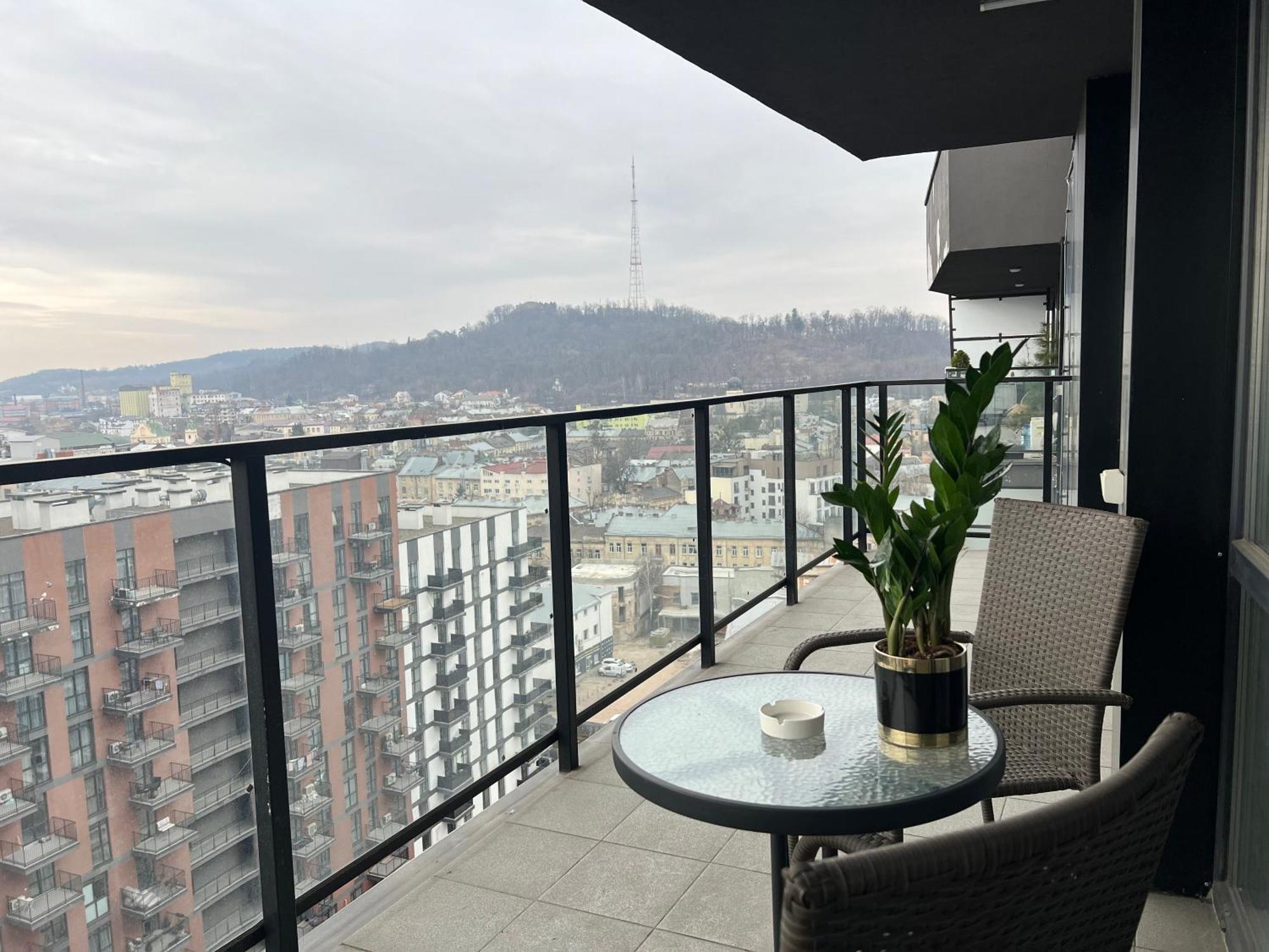 Apartments Vip Avalon Лвив Екстериор снимка