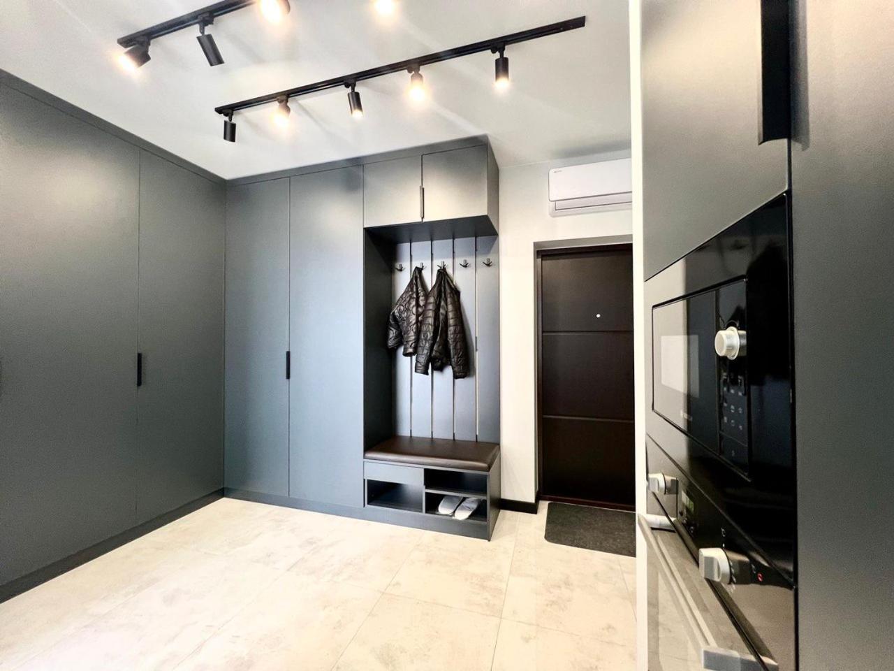 Apartments Vip Avalon Лвив Екстериор снимка