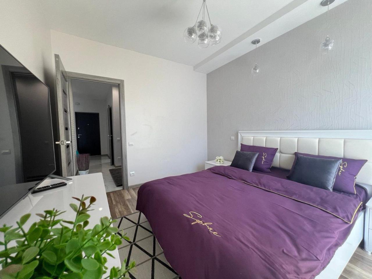 Apartments Vip Avalon Лвив Екстериор снимка