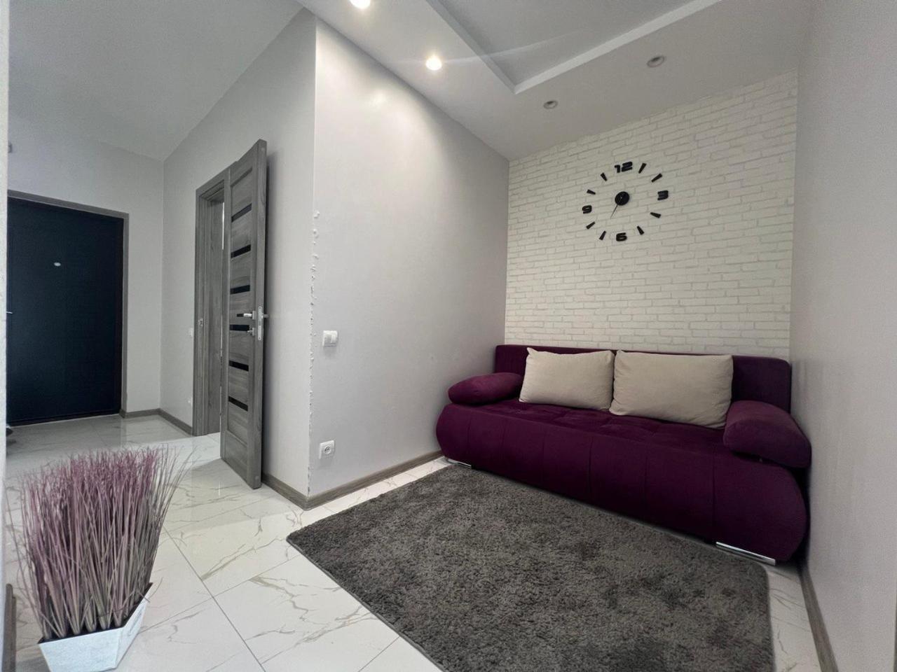 Apartments Vip Avalon Лвив Екстериор снимка
