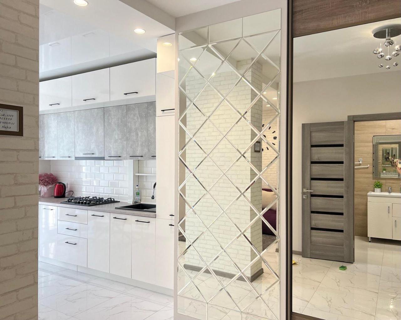 Apartments Vip Avalon Лвив Екстериор снимка
