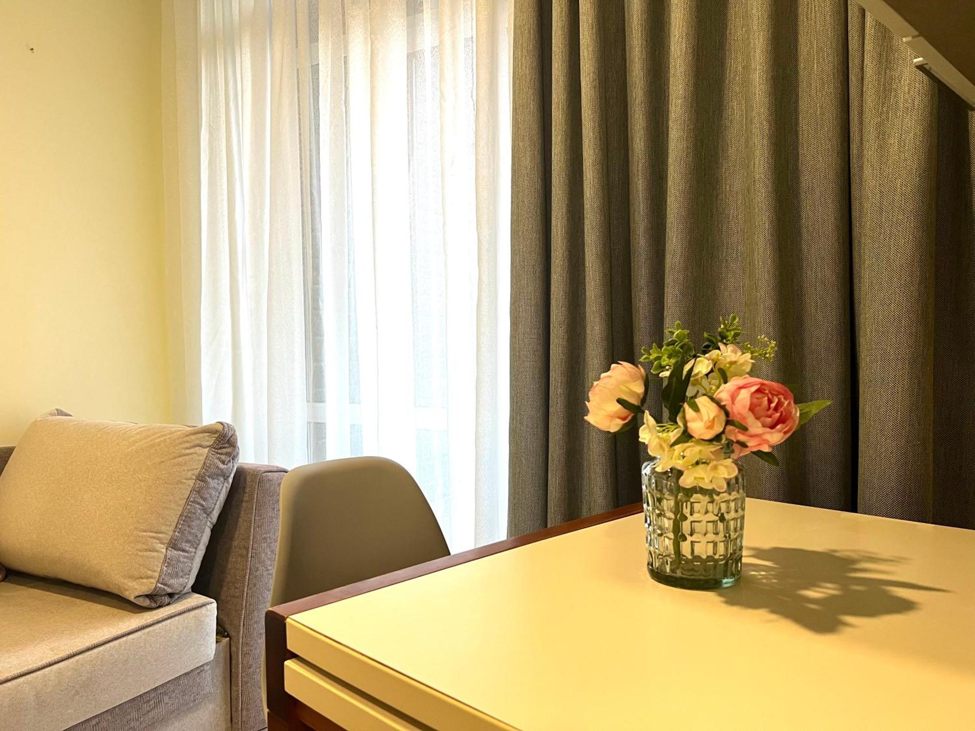 Apartments Vip Avalon Лвив Екстериор снимка