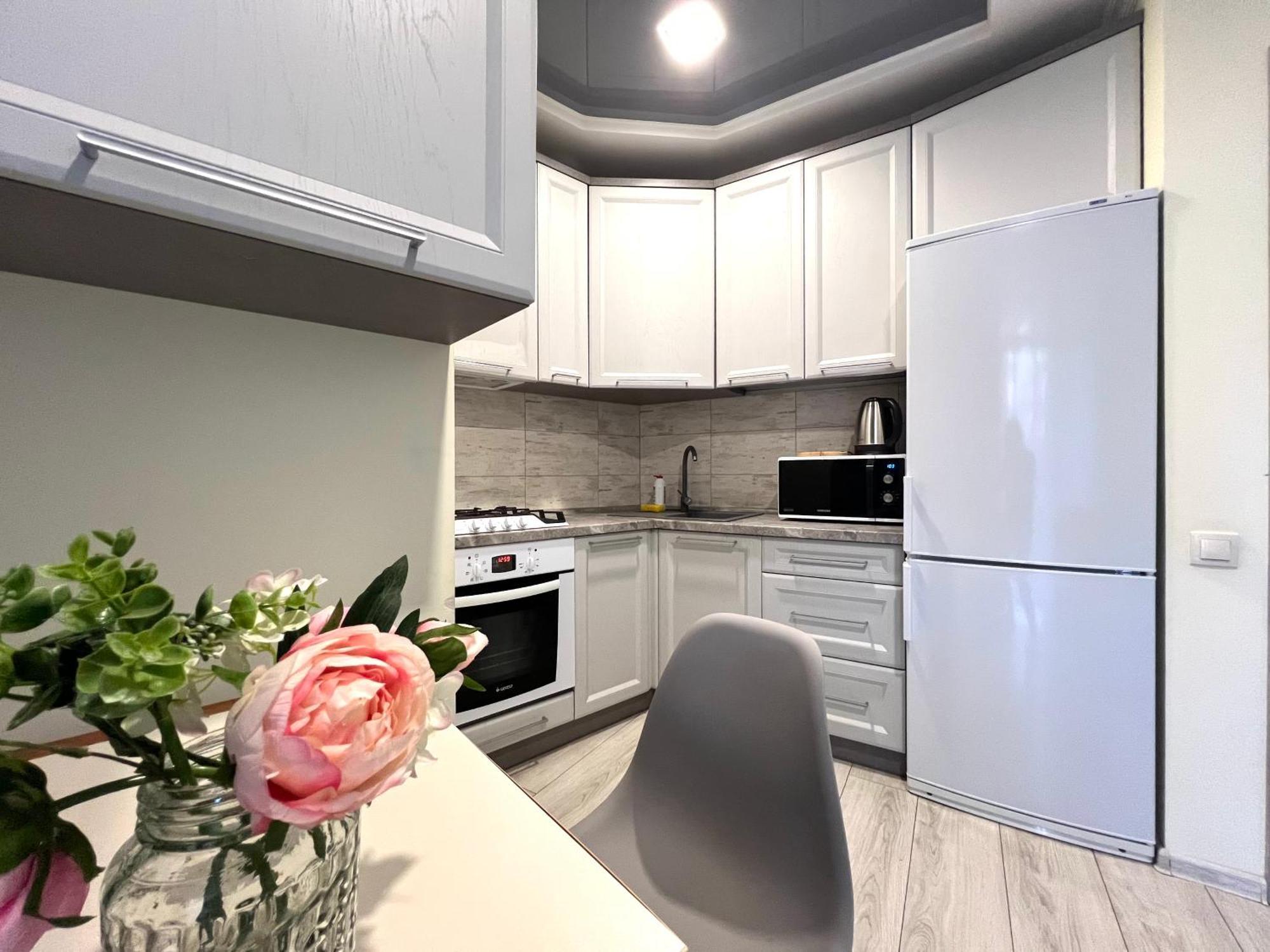 Apartments Vip Avalon Лвив Екстериор снимка