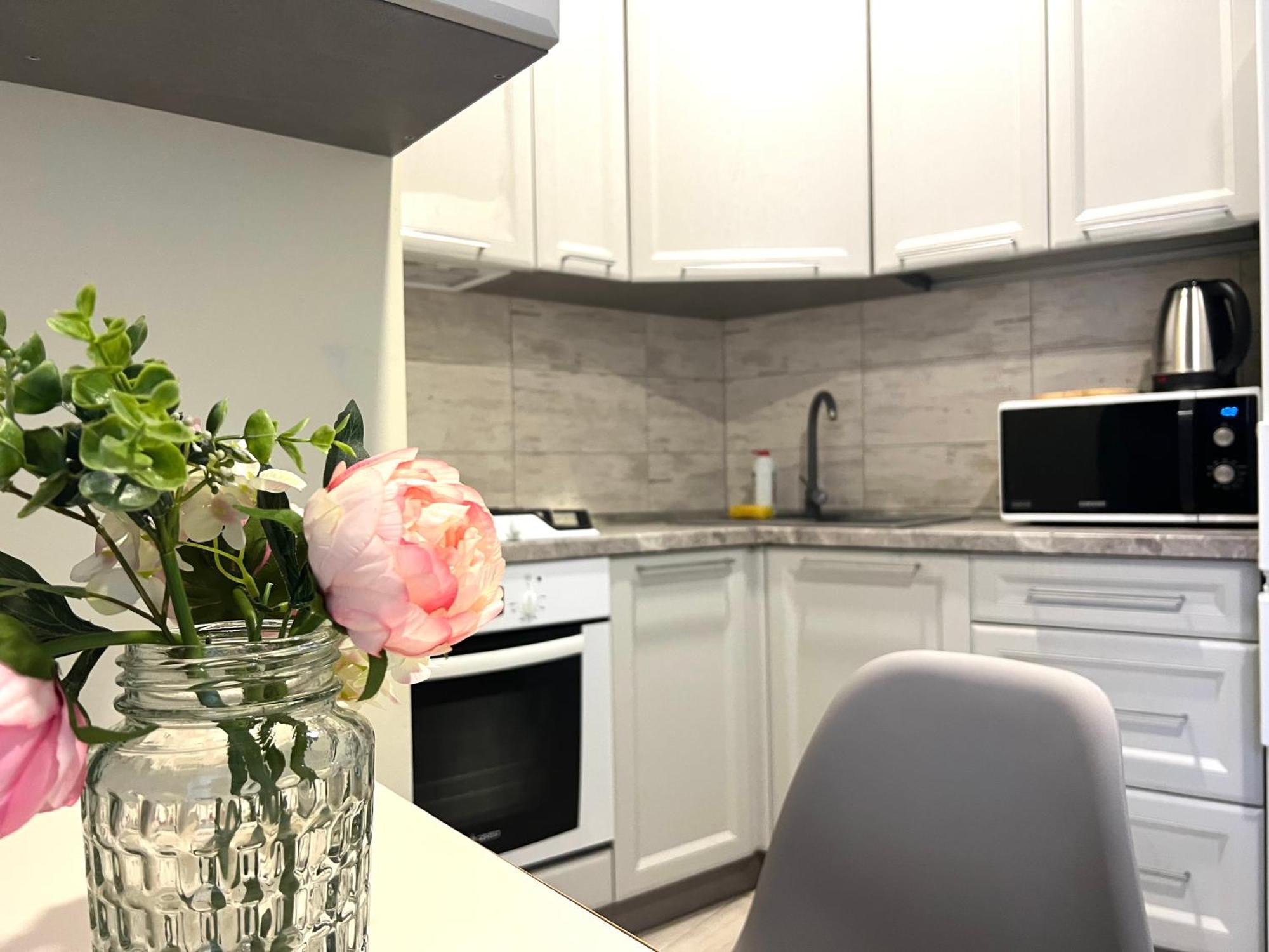Apartments Vip Avalon Лвив Екстериор снимка