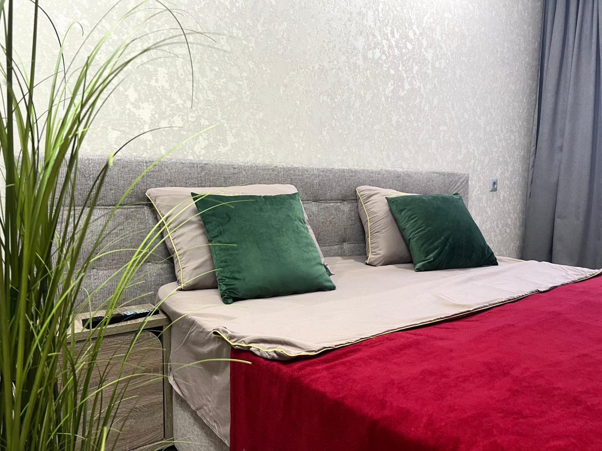 Apartments Vip Avalon Лвив Екстериор снимка